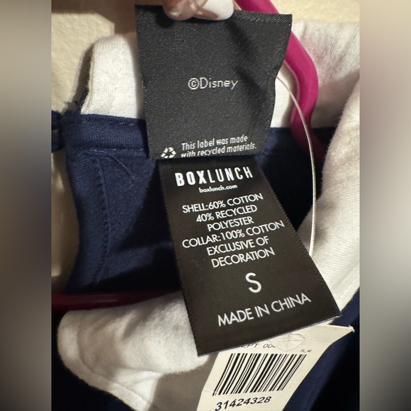 NWT- Disney Minnie Mouse Golf Collared Woman’s Crewneck- Boxlunch Exclusive - Picture 4 of 6